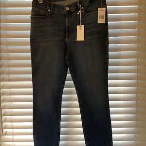 Good American Good Legs Jeans